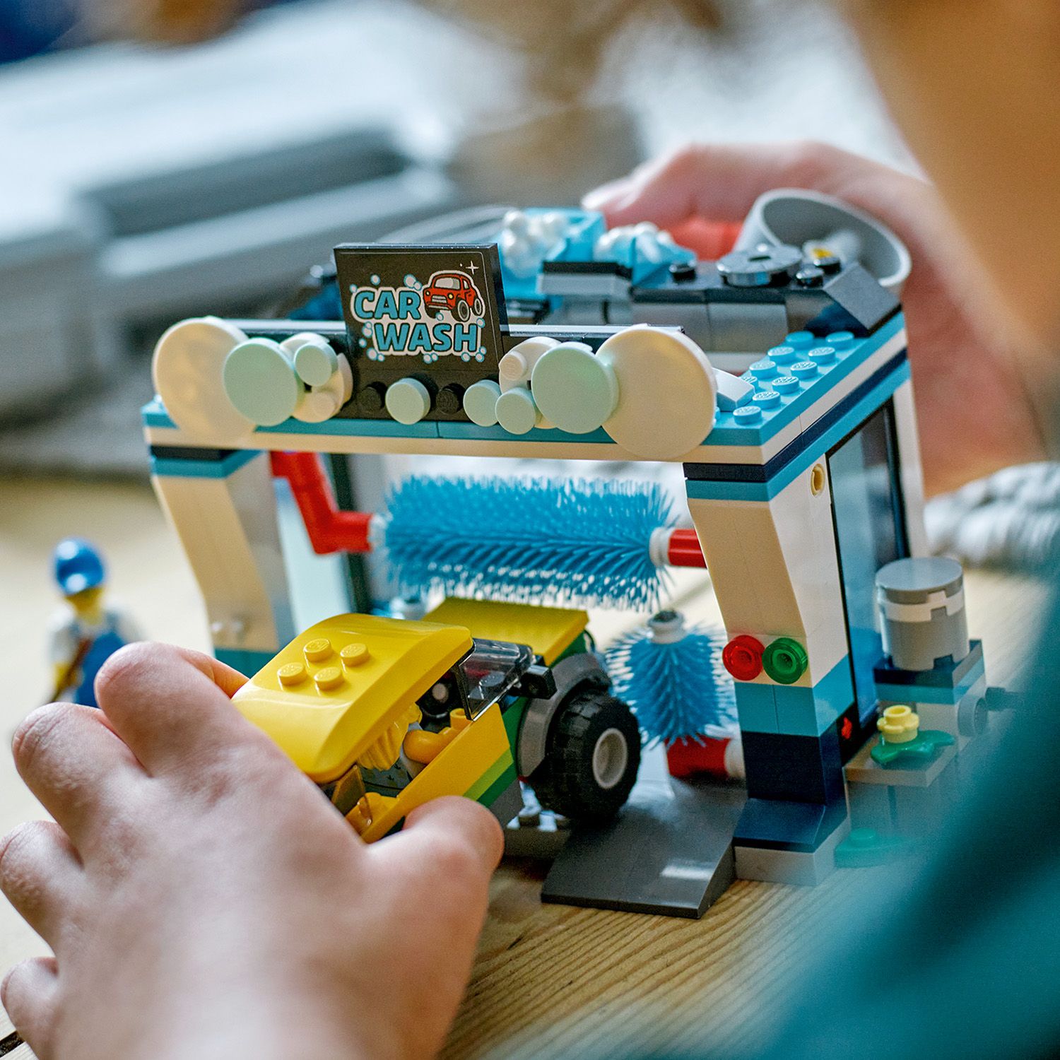 LEGO City Myjnia samochodowa 60362 - myjnia z obrotowymi szczotkami