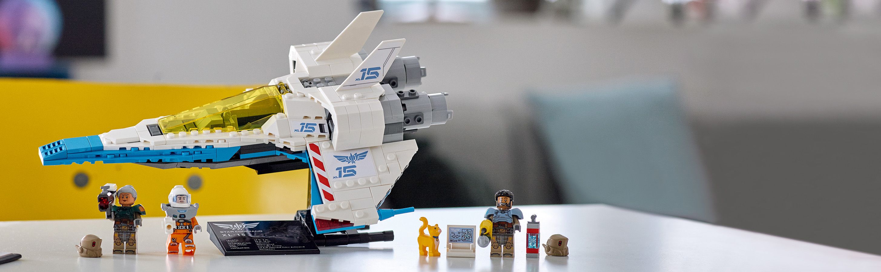 LEGO 76832 baner - Z�o�ony zestaw konstrukcyjny z akcesoriami