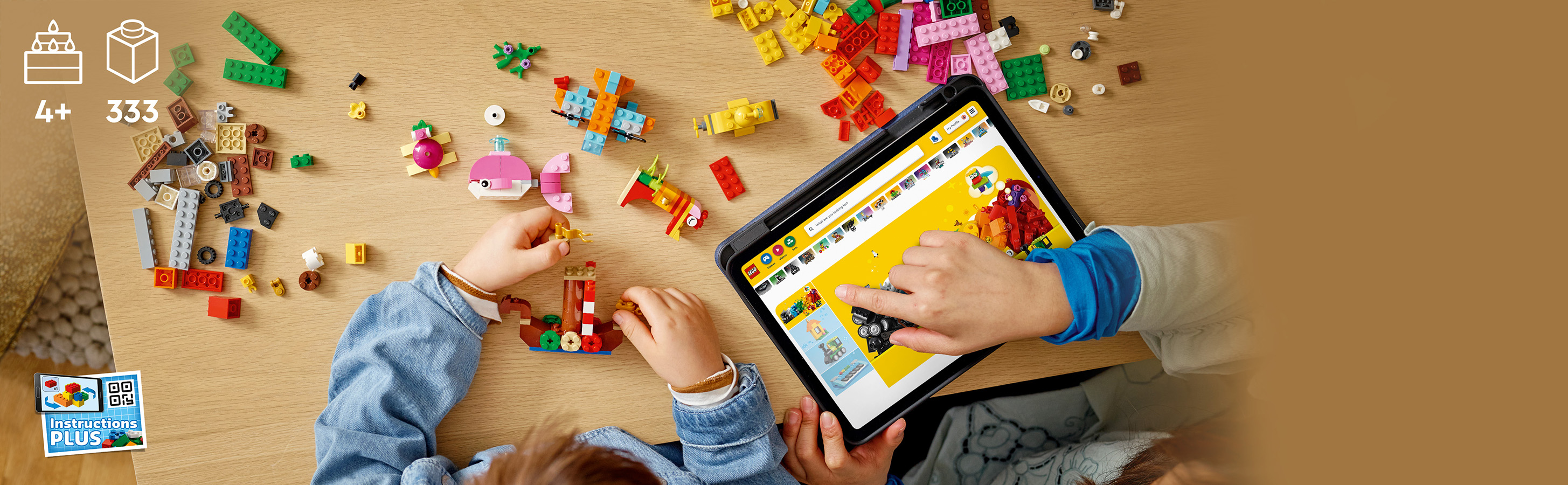 LEGO 11018 baner - Rzut z g�ry na zabaw� klockami