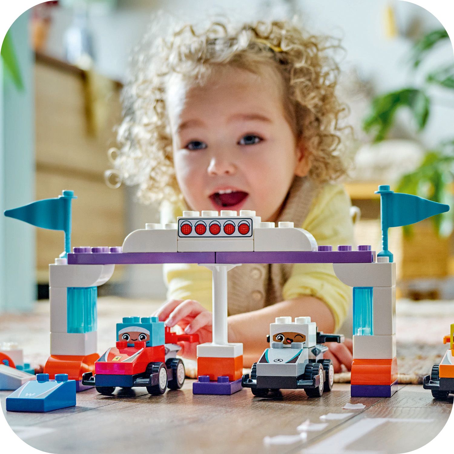 LEGO DUPLO Town Bolidy i kierowcy F1 10445 - Wy�cigi