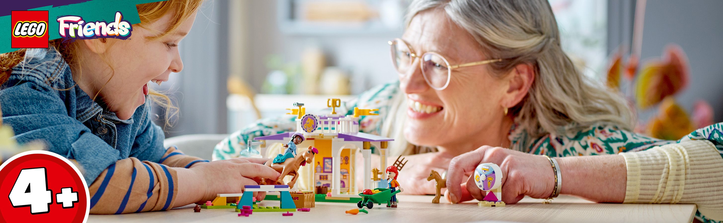 LEGO Friends Szkolenie koni 41746 - zabawa zestawem klock�w